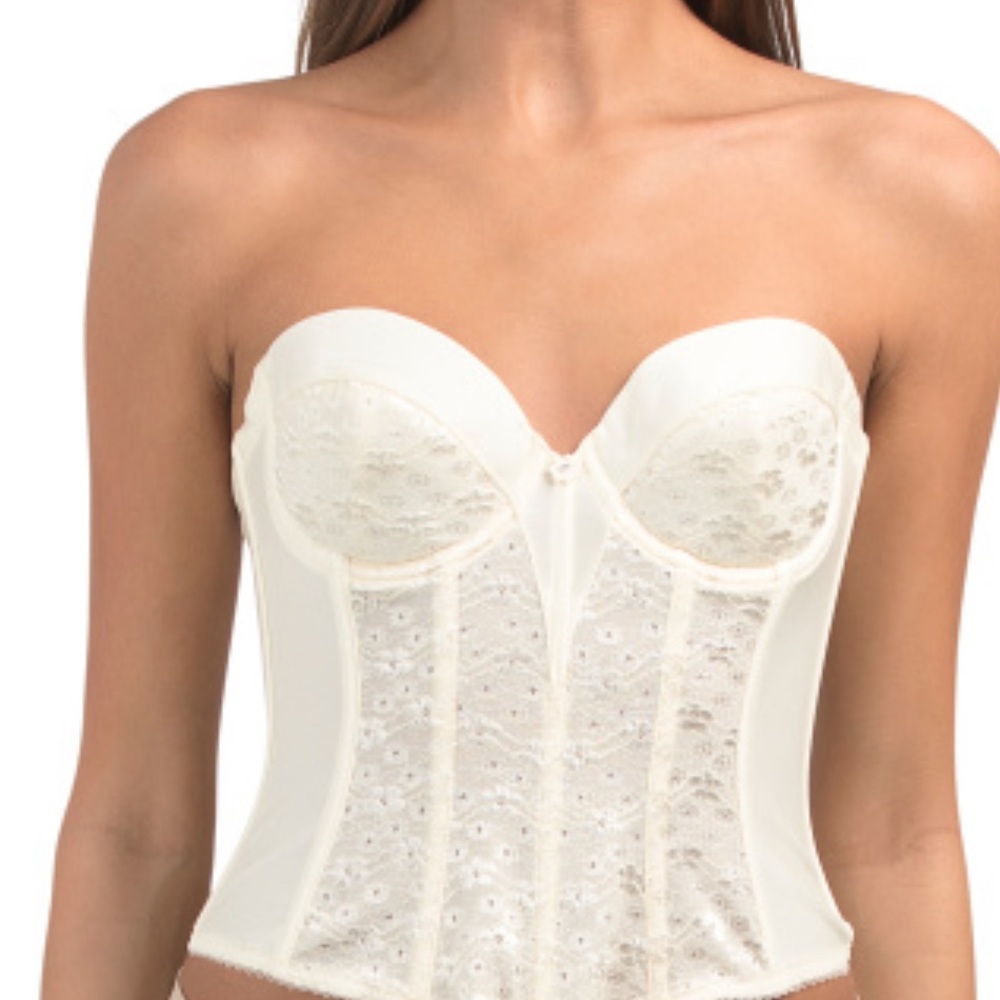 Dominique Covertible Lace Longline Bra, with removable straps and Garts.